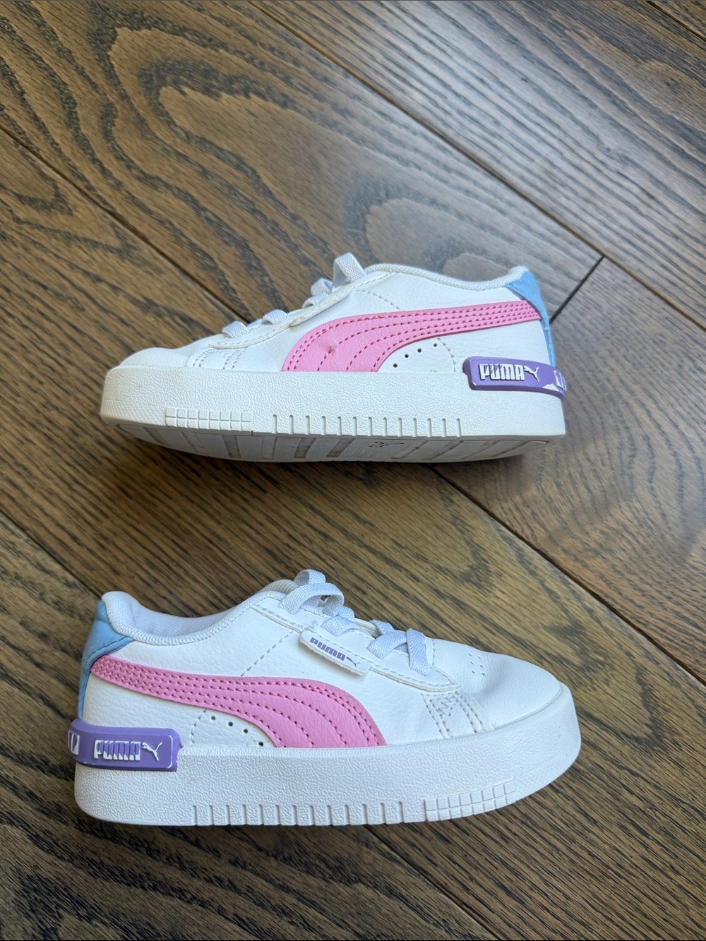 Puma White Kids Sneakers with Pink and Blue Heart Detail size 8 toddler GUC